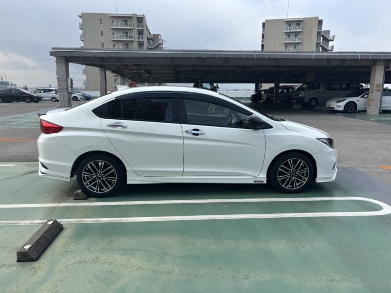 グレイス LX★R6税金完納★コーティング済★走行中TV視聴★業界最安画像4