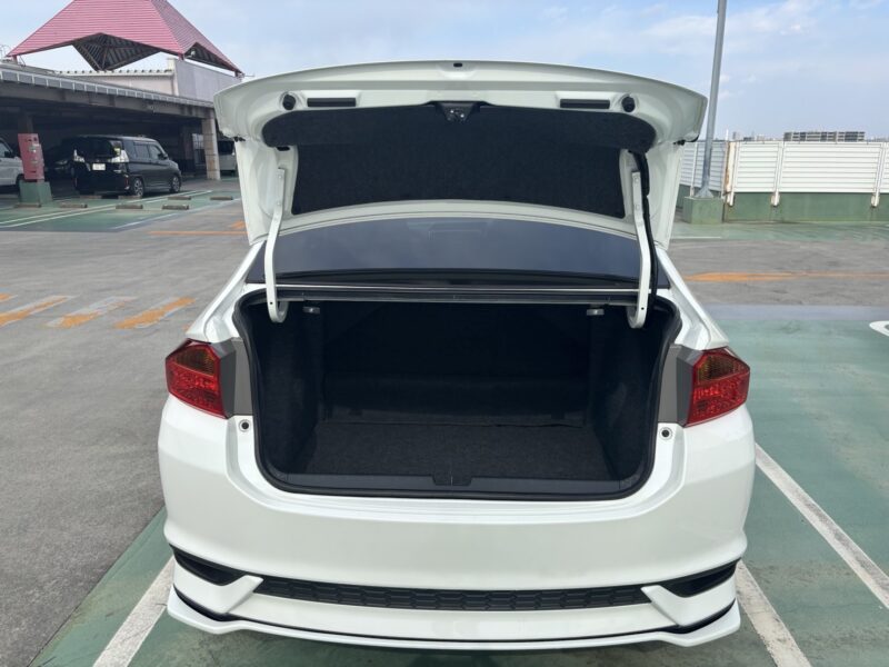 グレイス LX★R6税金完納★コーティング済★走行中TV視聴★業界最安画像8