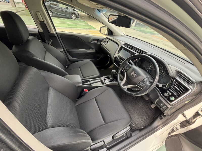 グレイス LX★R6税金完納★コーティング済★走行中TV視聴★業界最安画像9