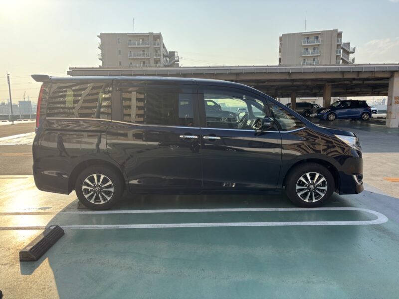 エスクァイア G i★R6税金完納★極良極美★純正ナビ★レザーシート★後席モニター★業界最安画像4