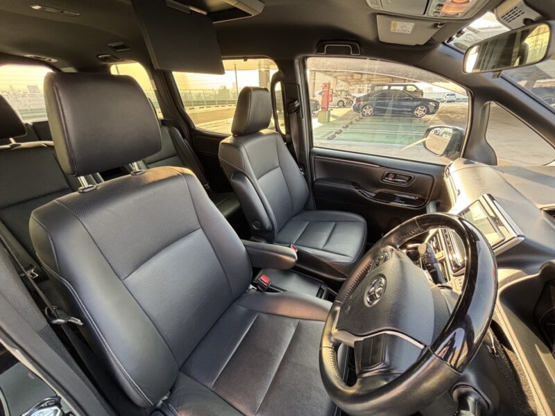 エスクァイア G i★R6税金完納★極良極美★純正ナビ★レザーシート★後席モニター★業界最安画像10