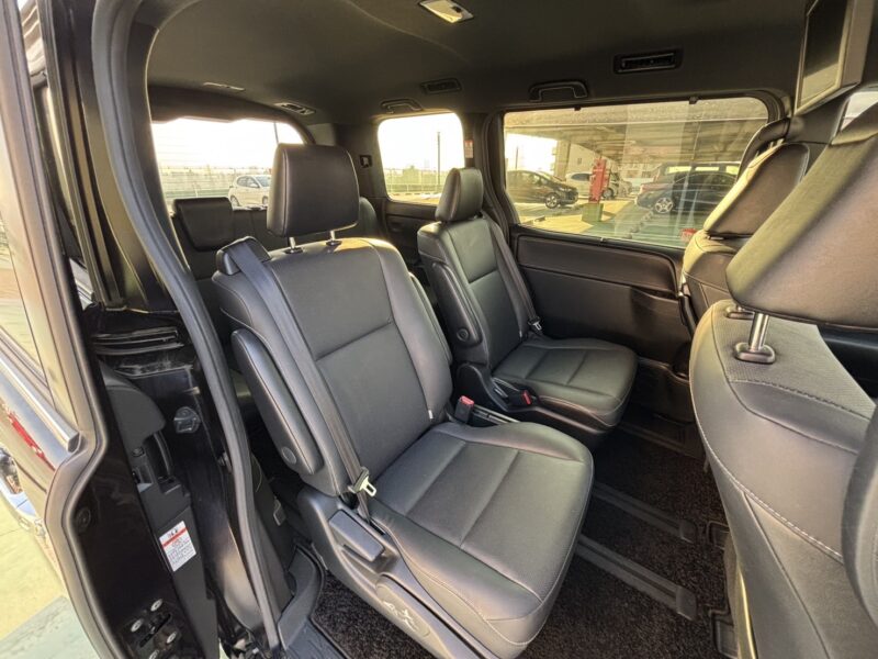 エスクァイア G i★R6税金完納★極良極美★純正ナビ★レザーシート★後席モニター★業界最安画像11