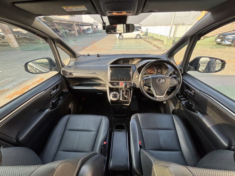 エスクァイア G i★R6税金完納★極良極美★純正ナビ★レザーシート★後席モニター★業界最安画像13