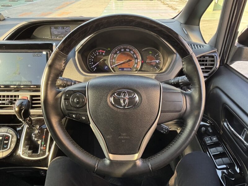 エスクァイア G i★R6税金完納★極良極美★純正ナビ★レザーシート★後席モニター★業界最安画像17