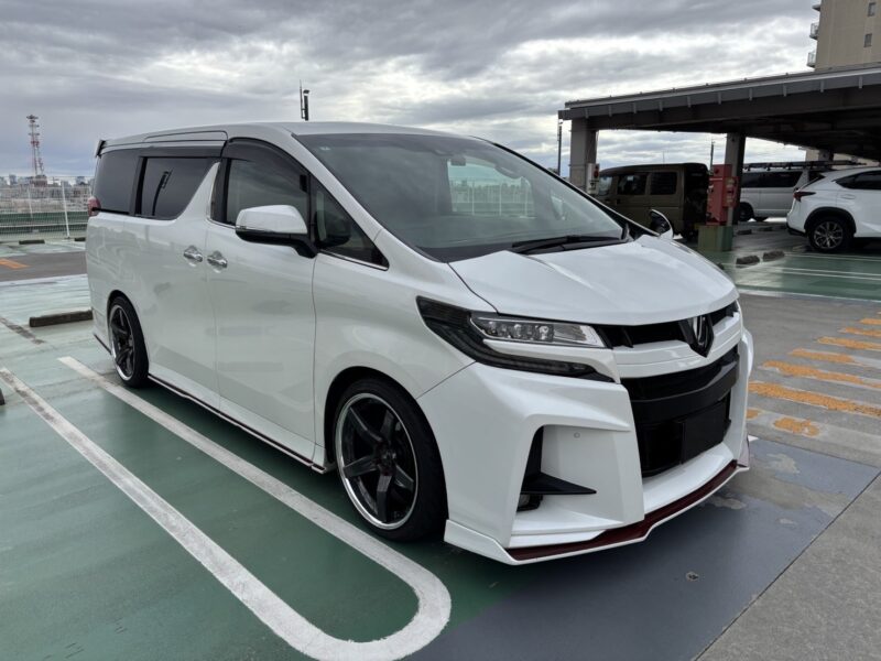 アルファード 2.5 S Cパッケージ KUHLレーシング コンプリートカー★R6税金完納★KUHLコンプリート★エアサス★フルエアロ★マフラー★20 ホイル★車検ロング★後期★業界最安画像1