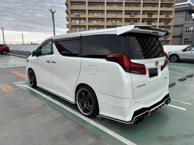 アルファード 2.5 S Cパッケージ KUHLレーシング コンプリートカー★R6税金完納★KUHLコンプリート★エアサス★フルエアロ★マフラー★20 ホイル★車検ロング★後期★業界最安画像5