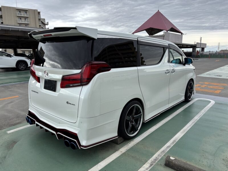 アルファード 2.5 S Cパッケージ KUHLレーシング コンプリートカー★R6税金完納★KUHLコンプリート★エアサス★フルエアロ★マフラー★20 ホイル★車検ロング★後期★業界最安画像6