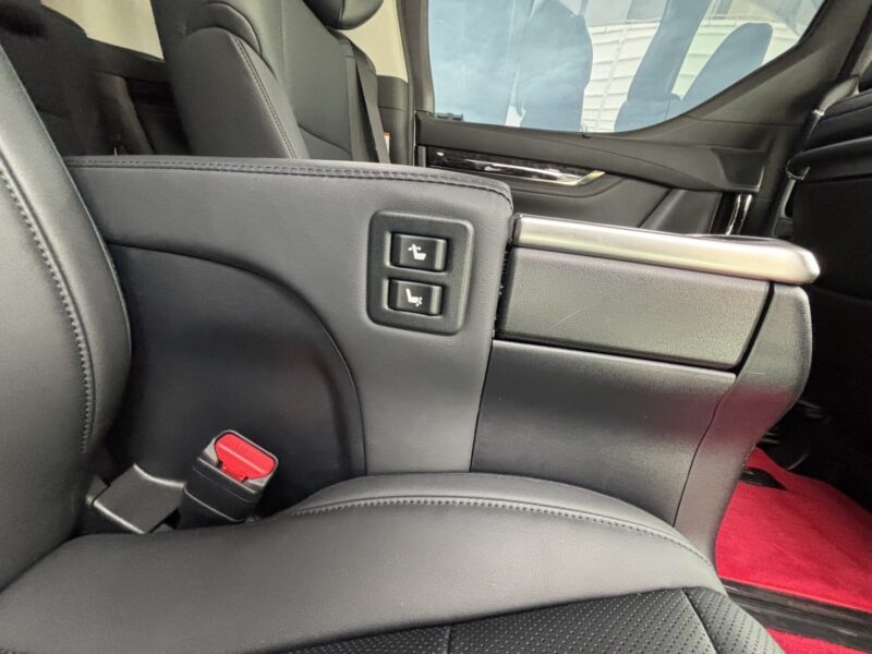 アルファード 2.5 S Cパッケージ KUHLレーシング コンプリートカー★R6税金完納★KUHLコンプリート★エアサス★フルエアロ★マフラー★20 ホイル★車検ロング★後期★業界最安画像18