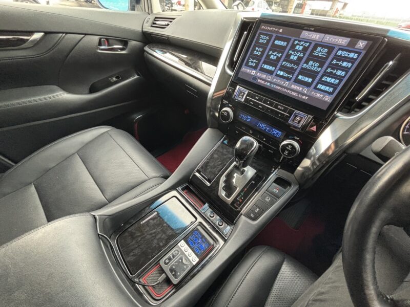 アルファード 2.5 S Cパッケージ KUHLレーシング コンプリートカー★R6税金完納★KUHLコンプリート★エアサス★フルエアロ★マフラー★20 ホイル★車検ロング★後期★業界最安画像21