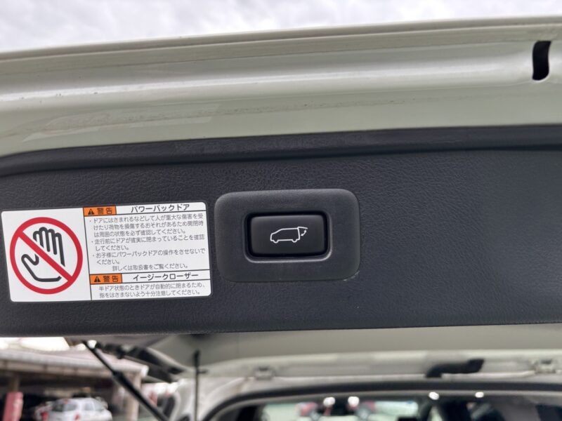 アルファード 2.5 S Cパッケージ KUHLレーシング コンプリートカー★R6税金完納★KUHLコンプリート★エアサス★フルエアロ★マフラー★20 ホイル★車検ロング★後期★業界最安画像24