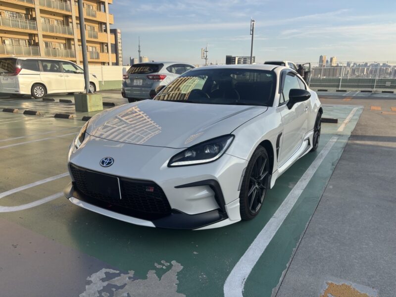 GR86 RZ 2.4 AT★R6税金完納★新車並★車検ロング★低走行★ドラレコ★走行中TV視聴★業界最安画像0