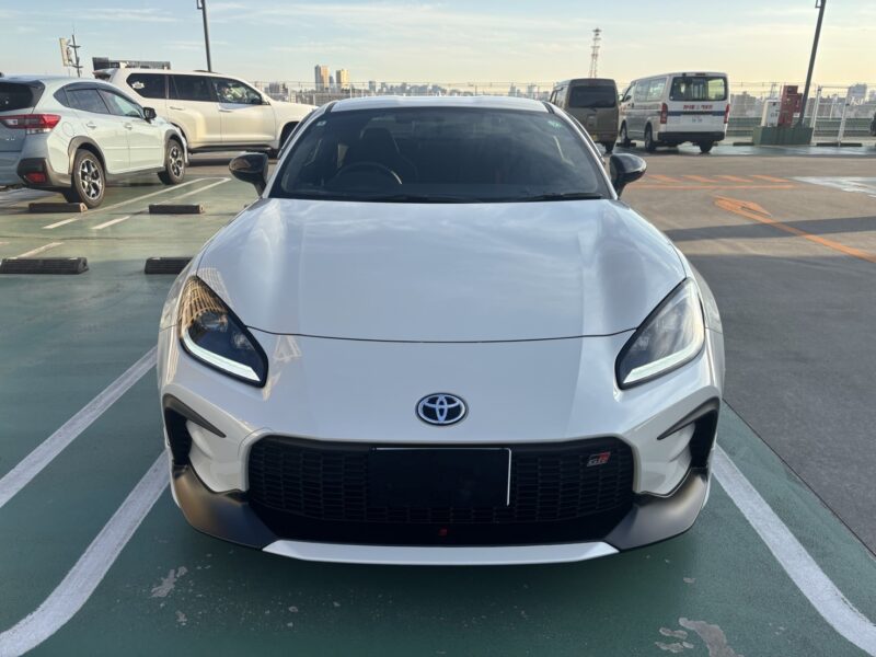 GR86 RZ 2.4 AT★R6税金完納★新車並★車検ロング★低走行★ドラレコ★走行中TV視聴★業界最安画像2