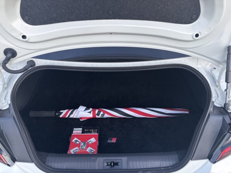 GR86 RZ 2.4 AT★R6税金完納★新車並★車検ロング★低走行★ドラレコ★走行中TV視聴★業界最安画像10