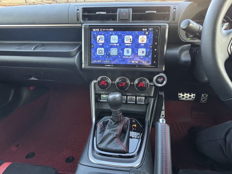 GR86 RZ 2.4 AT★R6税金完納★新車並★車検ロング★低走行★ドラレコ★走行中TV視聴★業界最安画像18