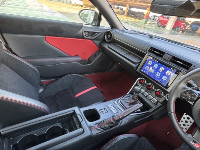 GR86 RZ 2.4 AT★R6税金完納★新車並★車検ロング★低走行★ドラレコ★走行中TV視聴★業界最安画像20