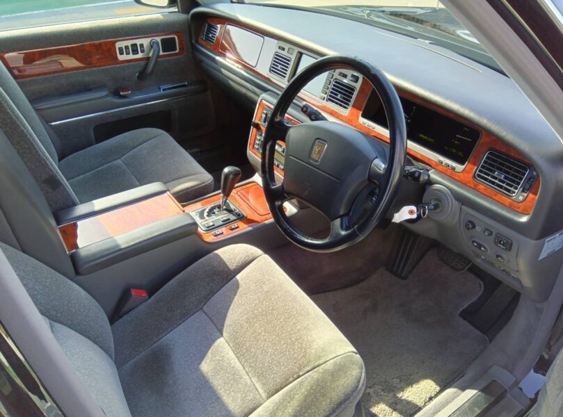 センチュリー ベースグレード5.0 12V★R6税金完納★最高級セダン★ローダウン★車高調★コーティング済★業界最安画像9