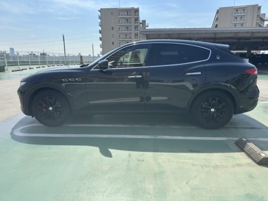 レヴァンテ 3.0 4WDベースグレード★R7税金完納★極良極美★ドラレコ★360°カメラ★ブラウンレザー★赤キャリ★可変マフラー★業界最安画像3