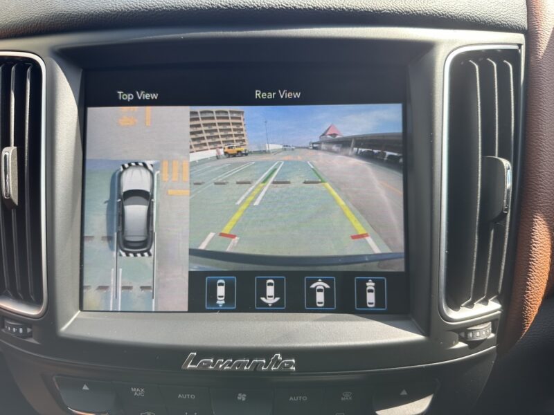 レヴァンテ 3.0 4WDベースグレード★R7税金完納★極良極美★ドラレコ★360°カメラ★ブラウンレザー★赤キャリ★可変マフラー★業界最安画像18