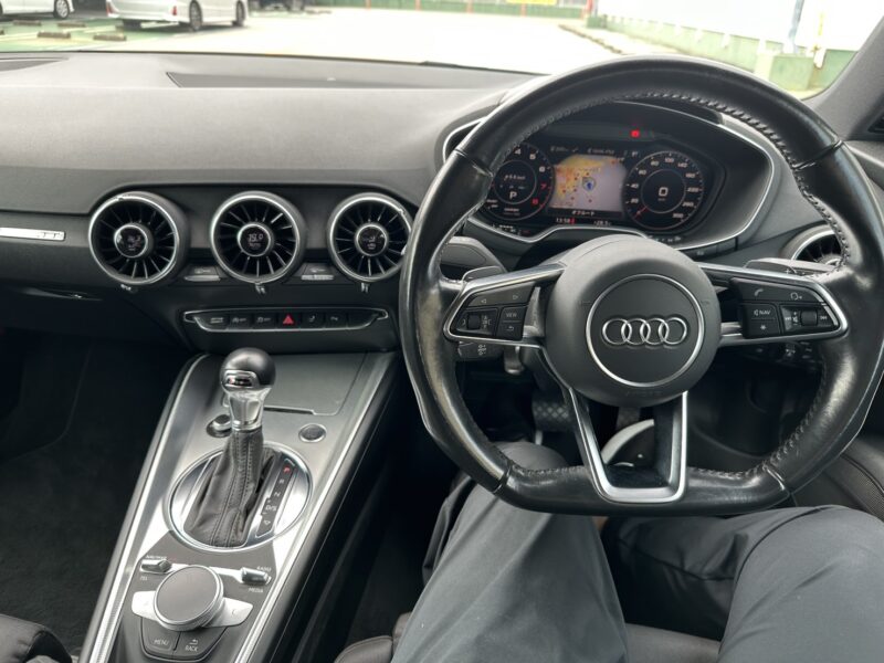 アウディ TTクーペ 1.8TFSI★R7税金完納★絶好調★ドラレコ★高価社外ホイル★業界最安画像12