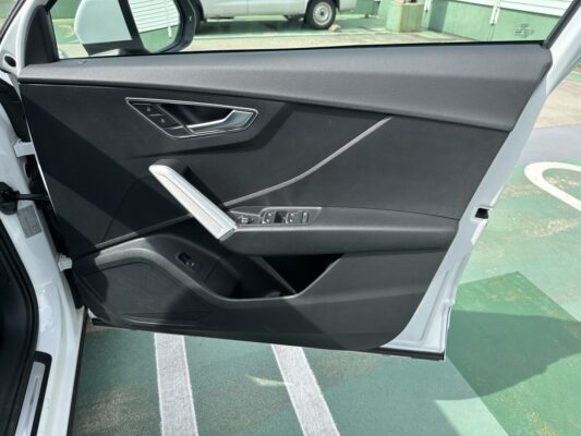 アウディ Q2 35TFSI シリンダーオンデマンド スポーツ Sライン★R7税金完納★極良極美★激レアグレード★ドラレコ★ハーフレザー★業界最安画像10