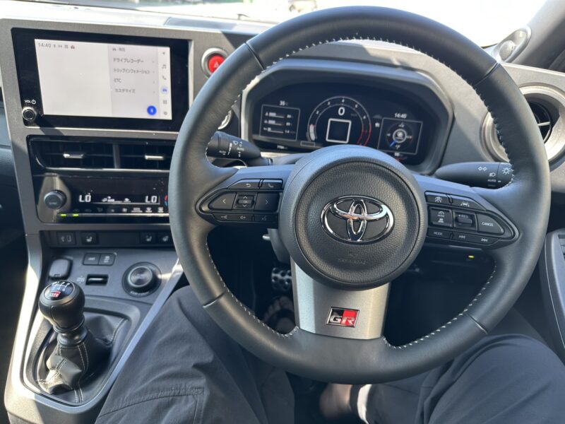 GRヤリス RZ ハイパフォーマンス 4WD★R7税金完納★新車並み★後期★極良極美★純正GRフルエアロ★カーボンルーフ★6MT★ハーフレザー★オートクルーズ★業界最安画像17