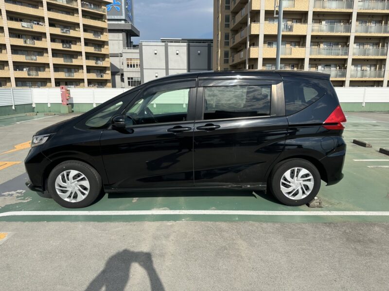 フリード 1.5 G★R7税金完納★車検ロング★ドラレコ★走行中TV視聴★シートヒーター★両側電動スライドドア★業界最安画像3