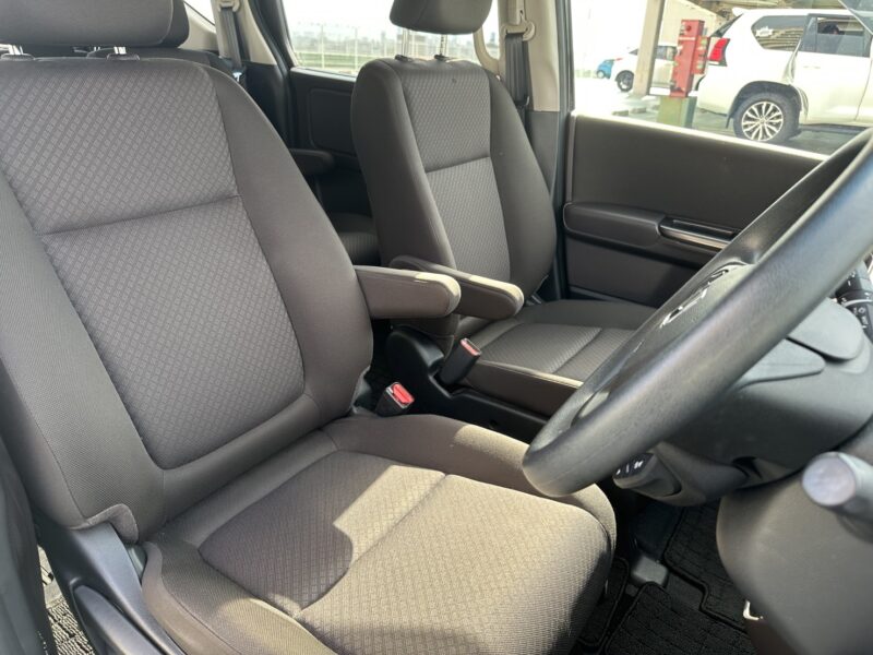 フリード 1.5 G★R7税金完納★車検ロング★ドラレコ★走行中TV視聴★シートヒーター★両側電動スライドドア★業界最安画像9