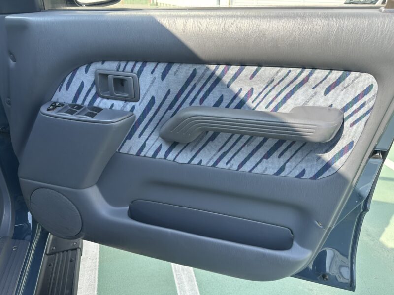 ランドクルーザー プラド 2.7 TX 4WD★R7税金完納★車検ロング★車検整備済★オールペイント★ドラレコ★サンルーフ★走行中TV視聴業界最安画像8