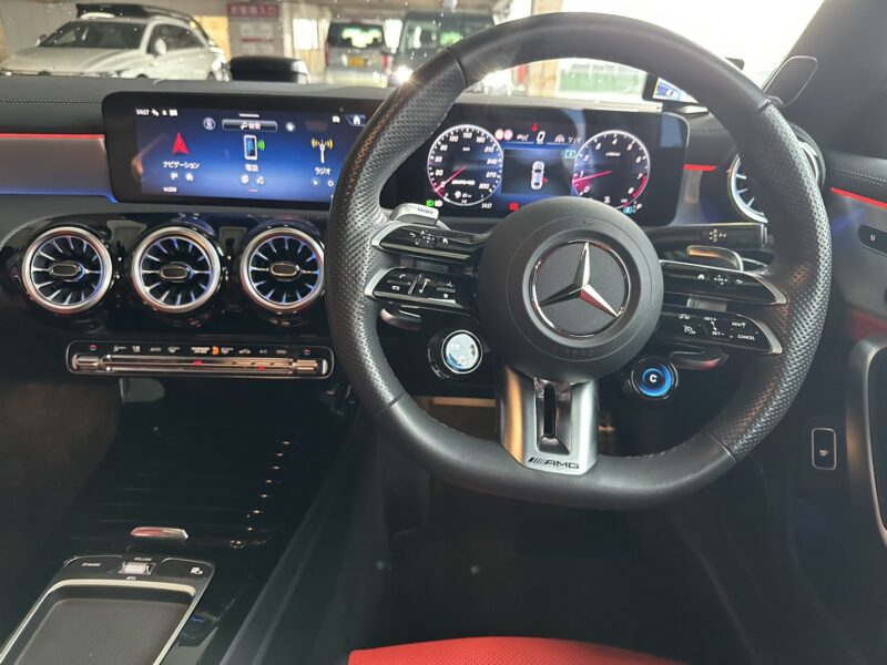 AMG CLA 45S 4マチック★新車並み★ワンオーナー★極良極美★後期現行型★パノラマルーフ★ドラレコ★360°カメラ★赤キャリ★車検ロング★業界最安画像15
