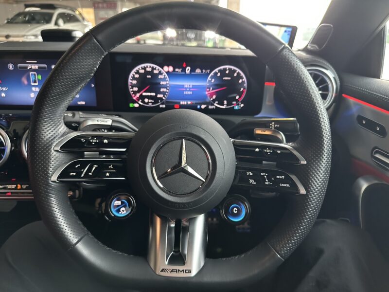 AMG CLA 45S 4マチック★新車並み★ワンオーナー★極良極美★後期現行型★パノラマルーフ★ドラレコ★360°カメラ★赤キャリ★車検ロング★業界最安画像16