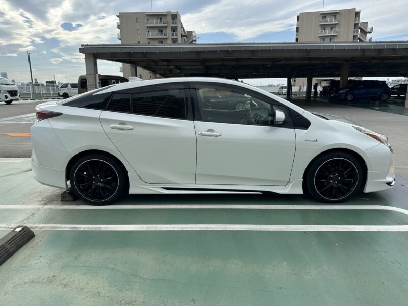 プリウス Sツーリングセレクション モデリスタ★車検ロング★モデリスタエアロ★走行中TV視聴★シートヒーター★業界最安画像4