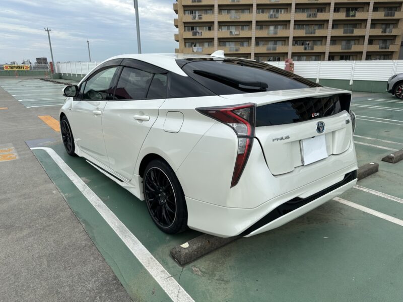 プリウス Sツーリングセレクション モデリスタ★車検ロング★モデリスタエアロ★走行中TV視聴★シートヒーター★業界最安画像5