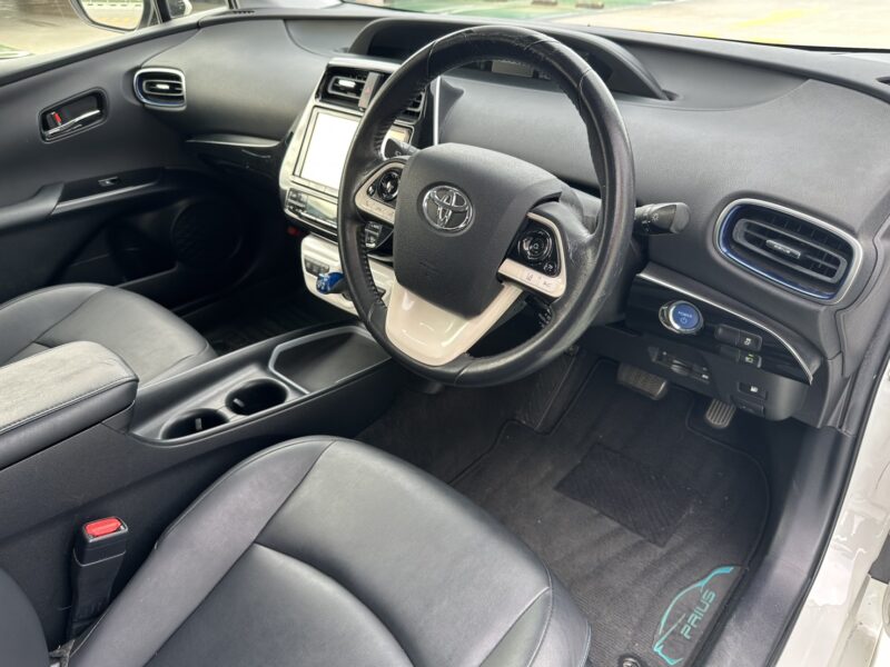 プリウス Sツーリングセレクション モデリスタ★車検ロング★モデリスタエアロ★走行中TV視聴★シートヒーター★業界最安画像12