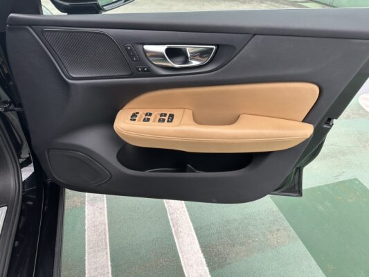 ボルボ V60 T5 インスクリプション★極上車★車検ロング★R7税金完納★360°カメラ★ブラウンレザー★業界最安画像8