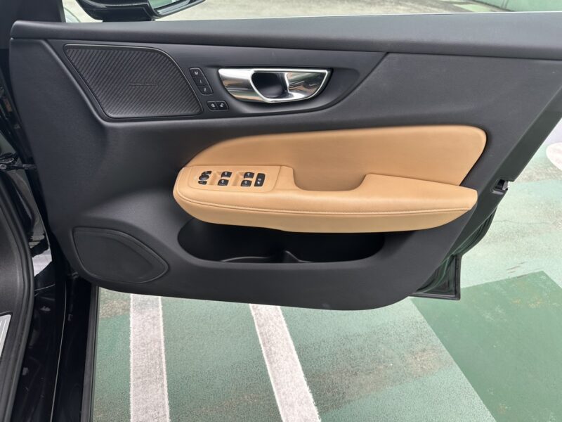 ボルボ V60 T5 インスクリプション★極上車★車検ロング★R7税金完納★360°カメラ★ブラウンレザー★業界最安画像8