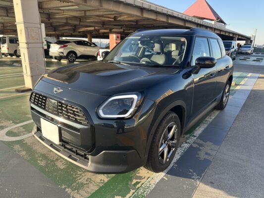 ミニ カントリーマン クラシック トリムポジティブ★極良極美★R7税金完納★ 車検ロング★360°カメラ★ワンオーナー★レザーシート★業界最安画像0
