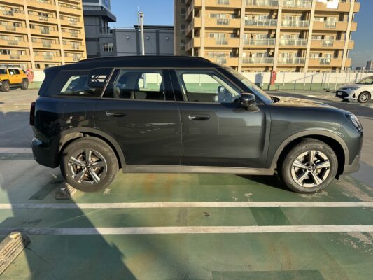 ミニ カントリーマン クラシック トリムポジティブ★極良極美★R7税金完納★ 車検ロング★360°カメラ★ワンオーナー★レザーシート★業界最安画像4